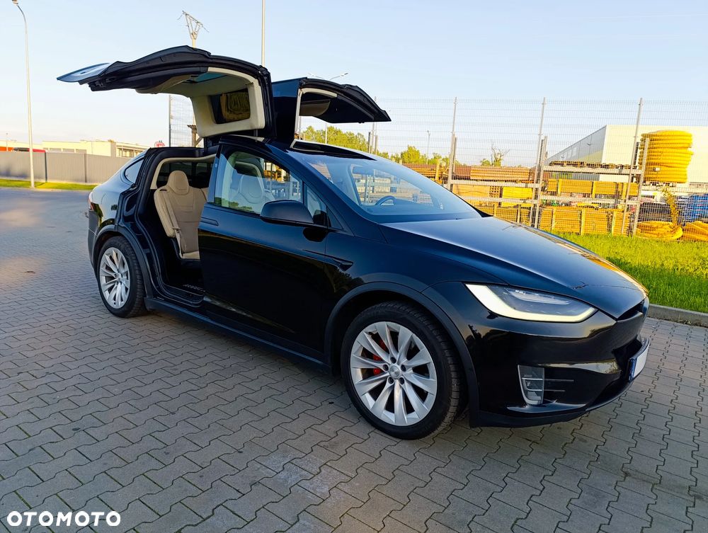 Tesla Model X Performance - 21