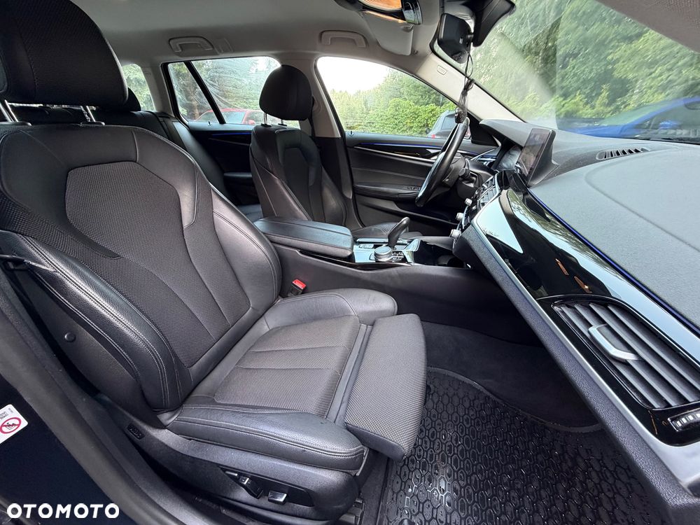 BMW Seria 5 520d MHEV Sport Line sport - 10