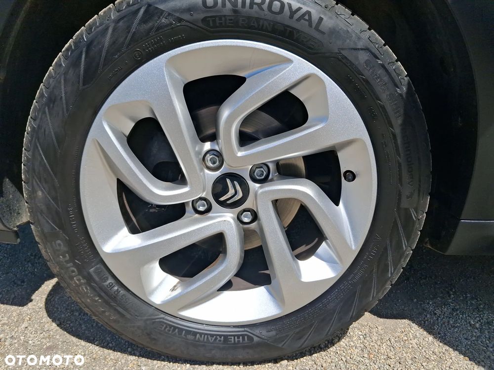 Citroën C3 1.2 PureTech Shine - 23