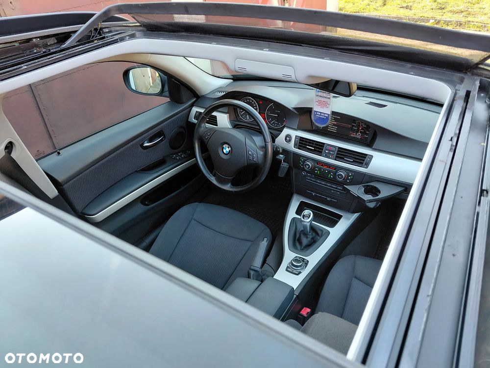 BMW Seria 3 320d DPF Edition Sport - 22