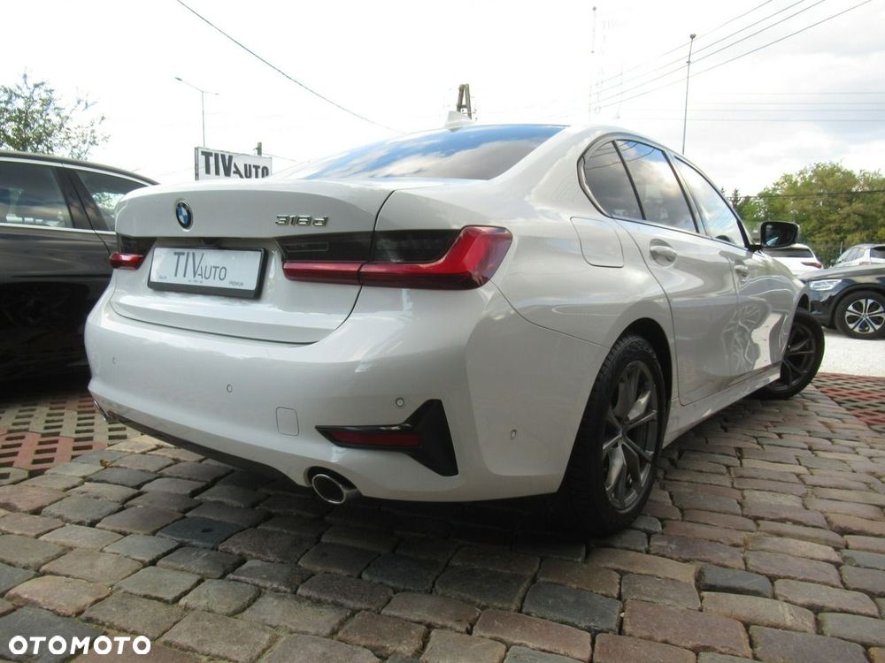 BMW Seria 3 318d MHEV Sport Line - 4