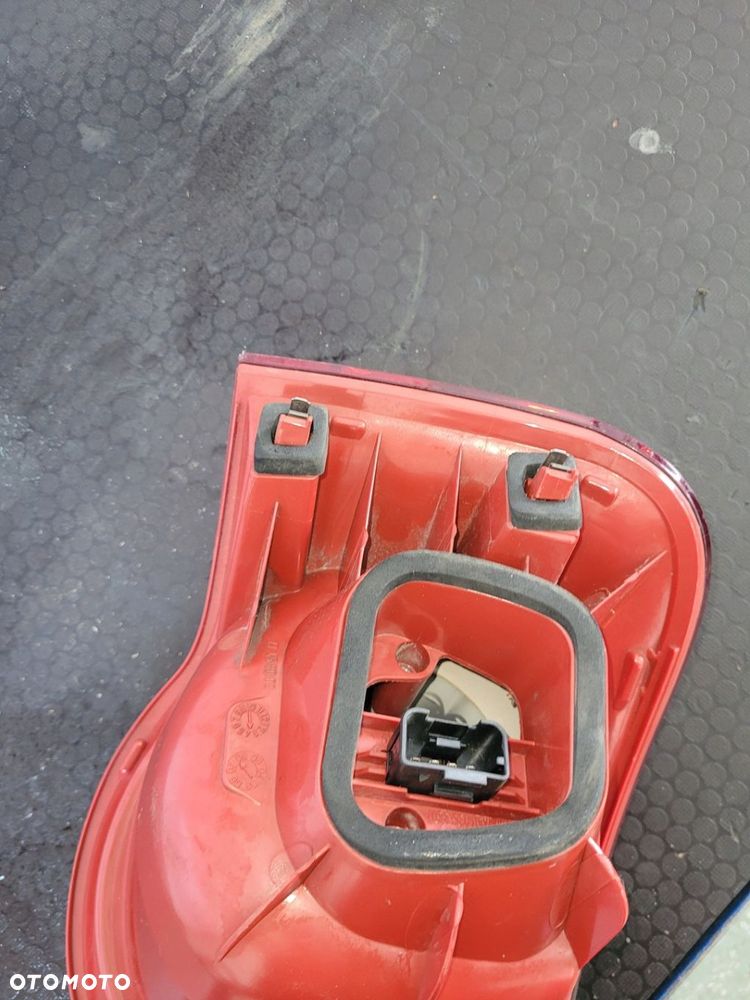 LAMPA PRAWY TYŁ VW PASSAT B6 3C9945096N - 10