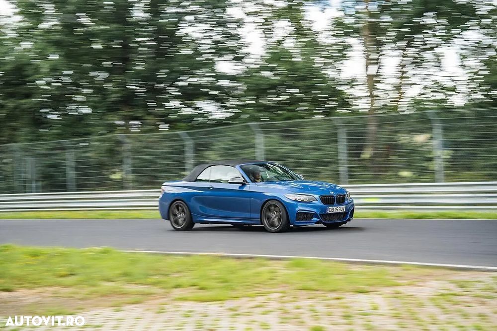 BMW M2 M235i xDrive AT - 22