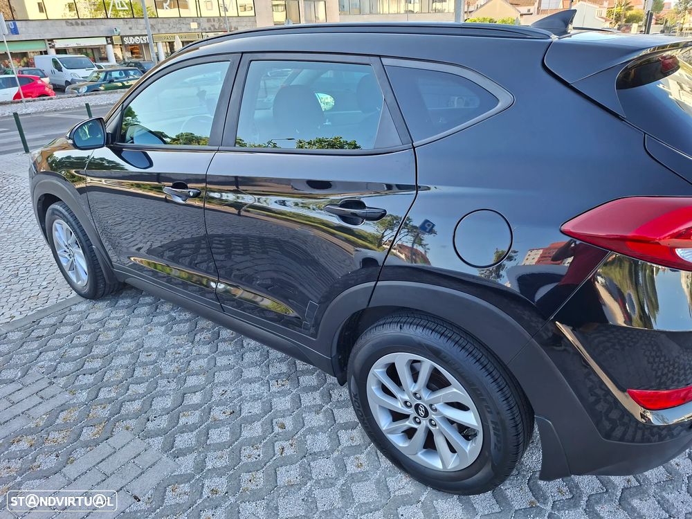 Hyundai Tucson 1.7 CRDi Executive DCT - 3