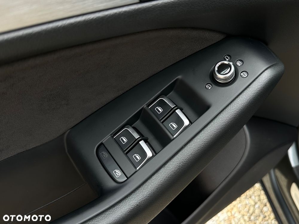 Audi Q5 2.0 TDI quattro S tronic - 12