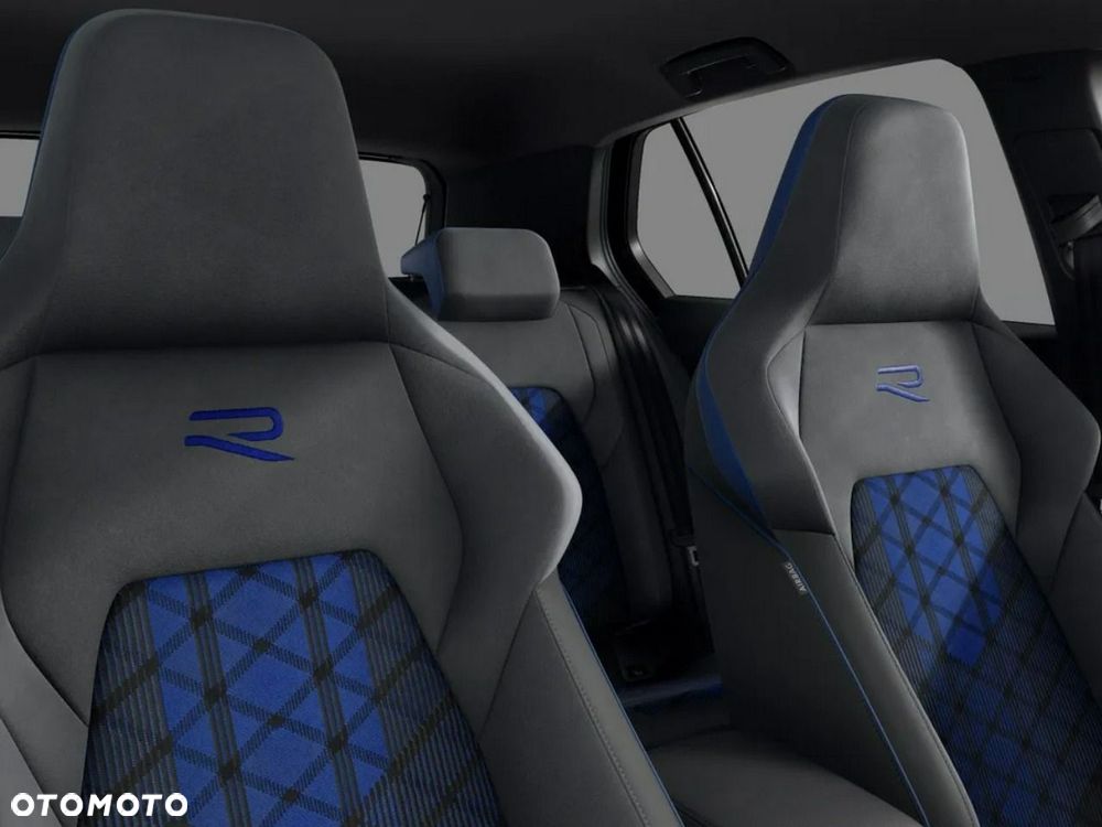 Volkswagen Golf - 12