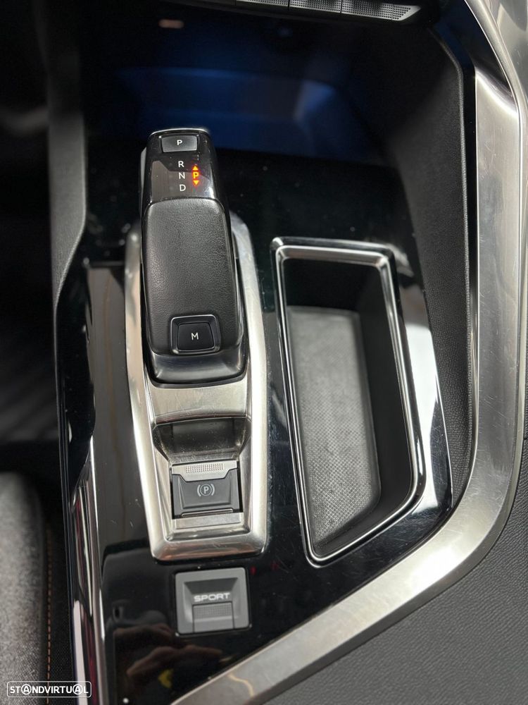 Peugeot 5008 1.5 BlueHDi Allure Pack EAT8 - 14