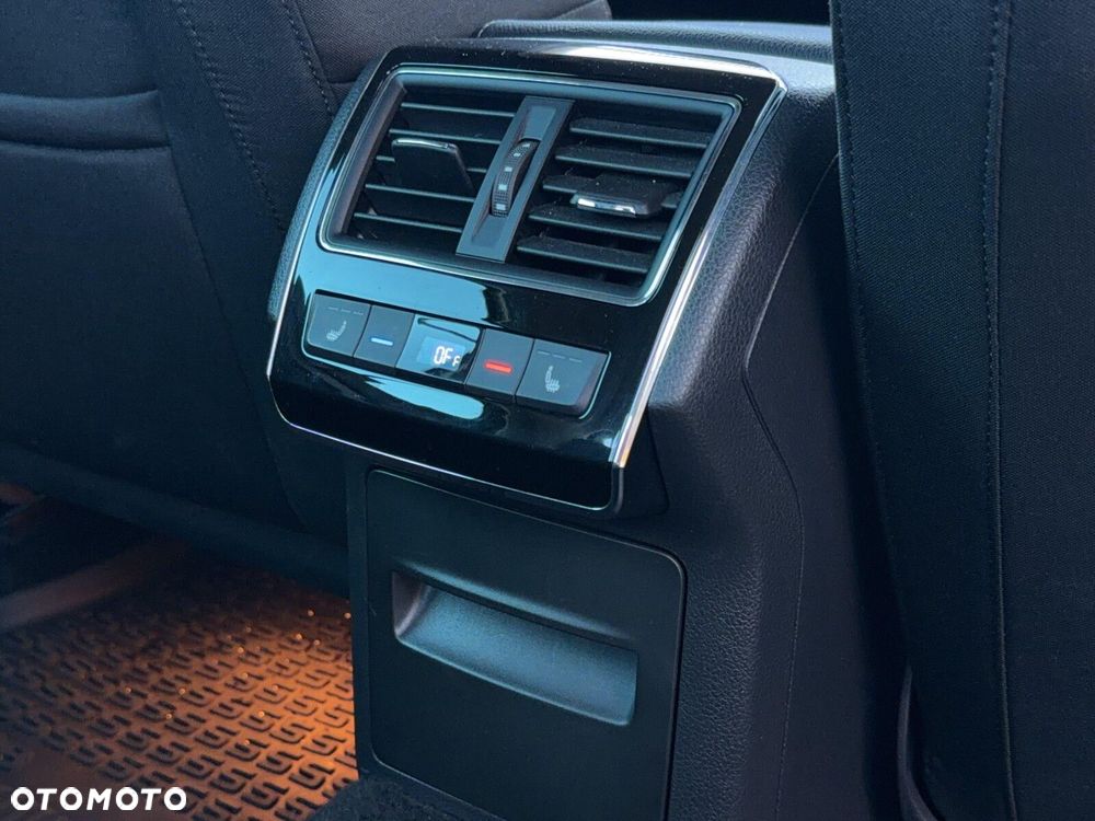 Skoda Superb 2.0 TSI Style DSG - 13