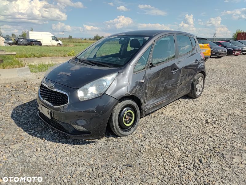 Kia Venga - 18