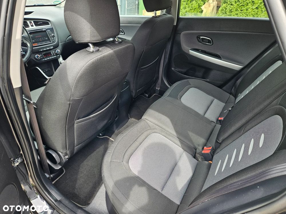 Kia Ceed 1.6 GDI Dream Team Edition - 8
