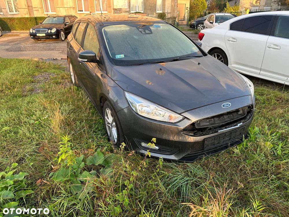 Ford Focus SW 1.0 EcoBoost Platinium X ASS - 4