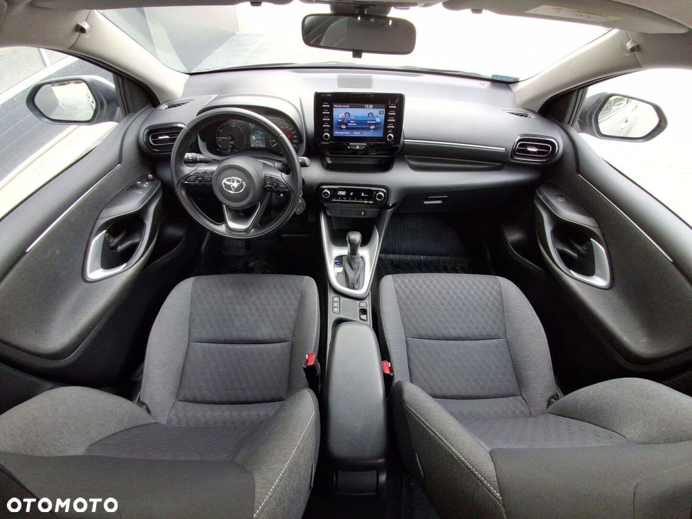 Toyota Yaris - 16