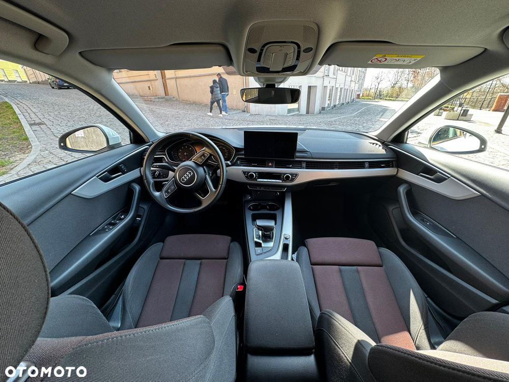 Audi A4 Limousine - 13