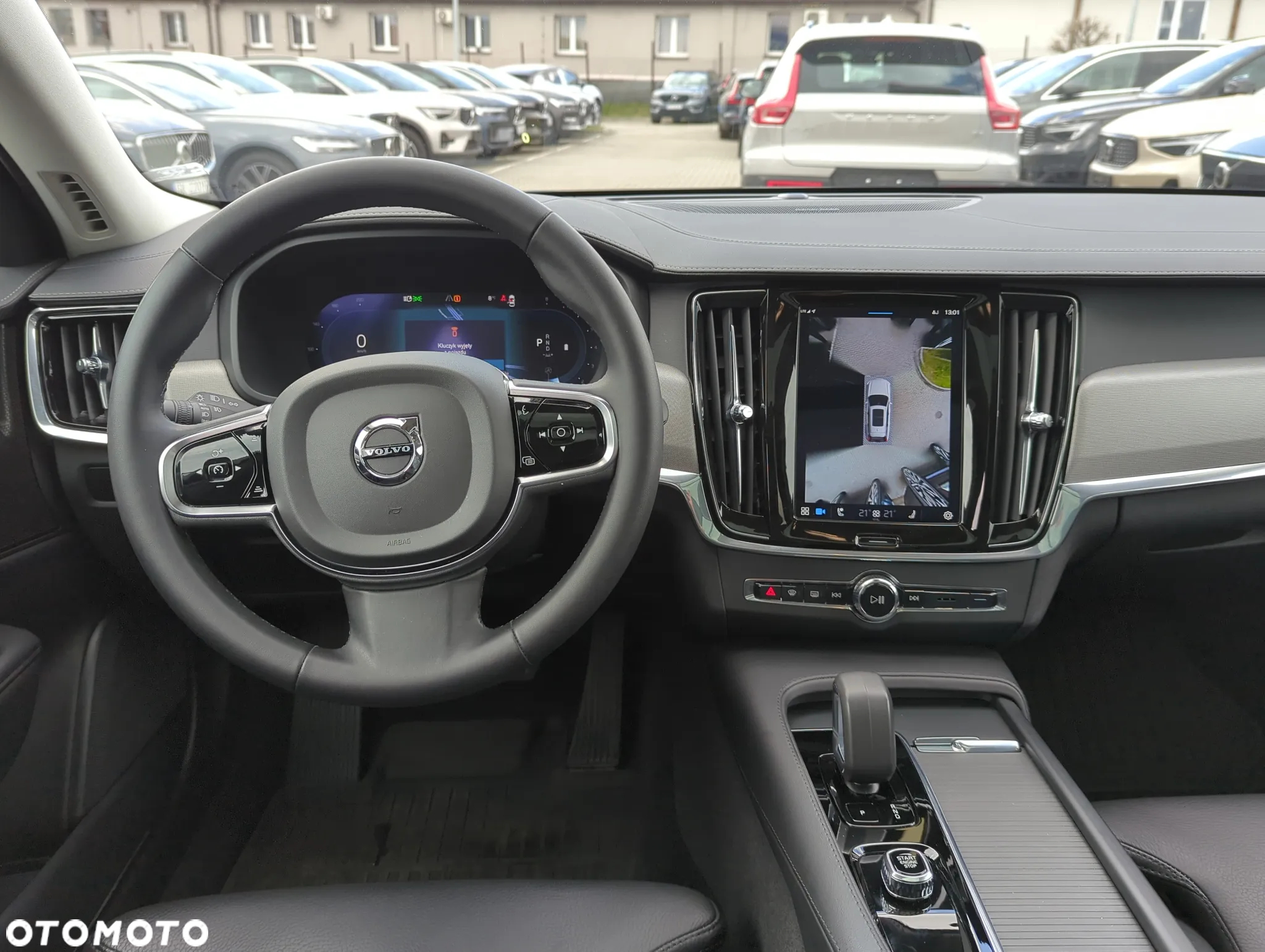 Volvo V90 Cross Country - 13