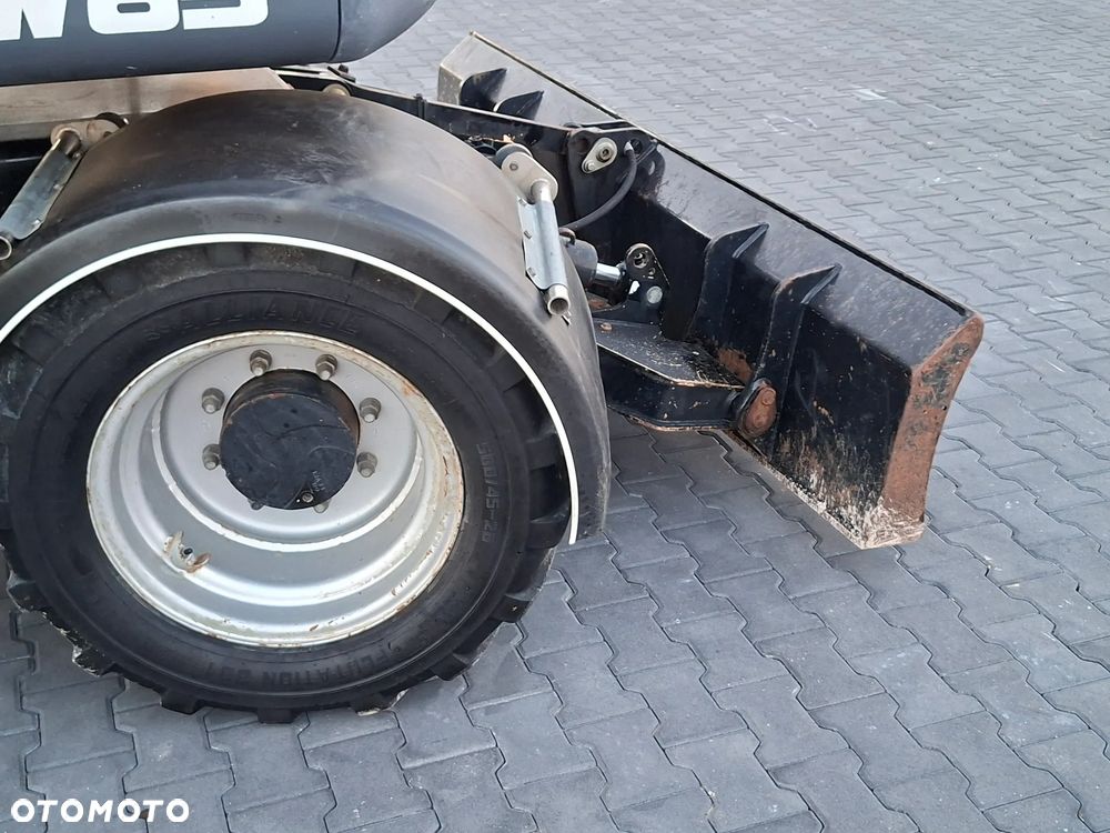 Terex SCHAEFF TW85 ROTOTILT ze szczypcami - 14