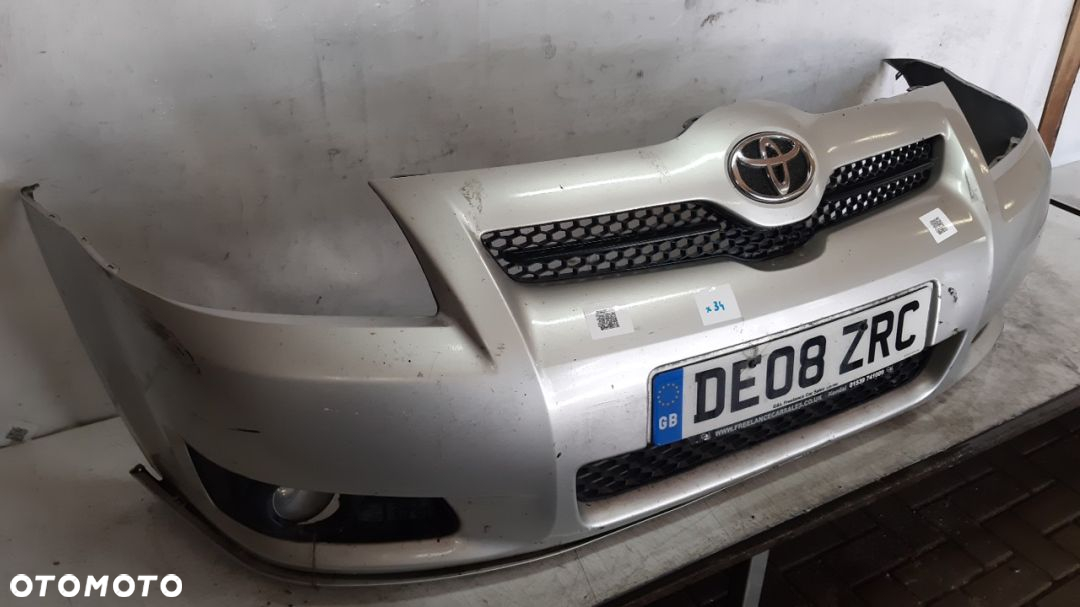 $ Zderzak Przód Przedni Toyota Corolla Verso 2 II 199 SREBRNY - 2