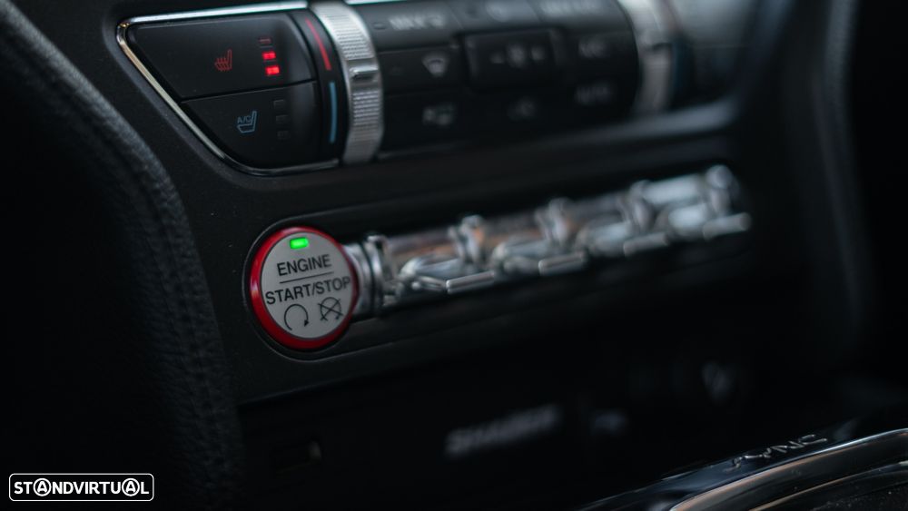 Ford Mustang 2.3i EcoBoost - 11