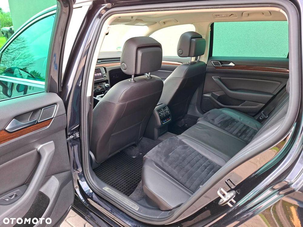 Volkswagen Passat 2.0 TDI (BlueMotion Technology) Highline - 21