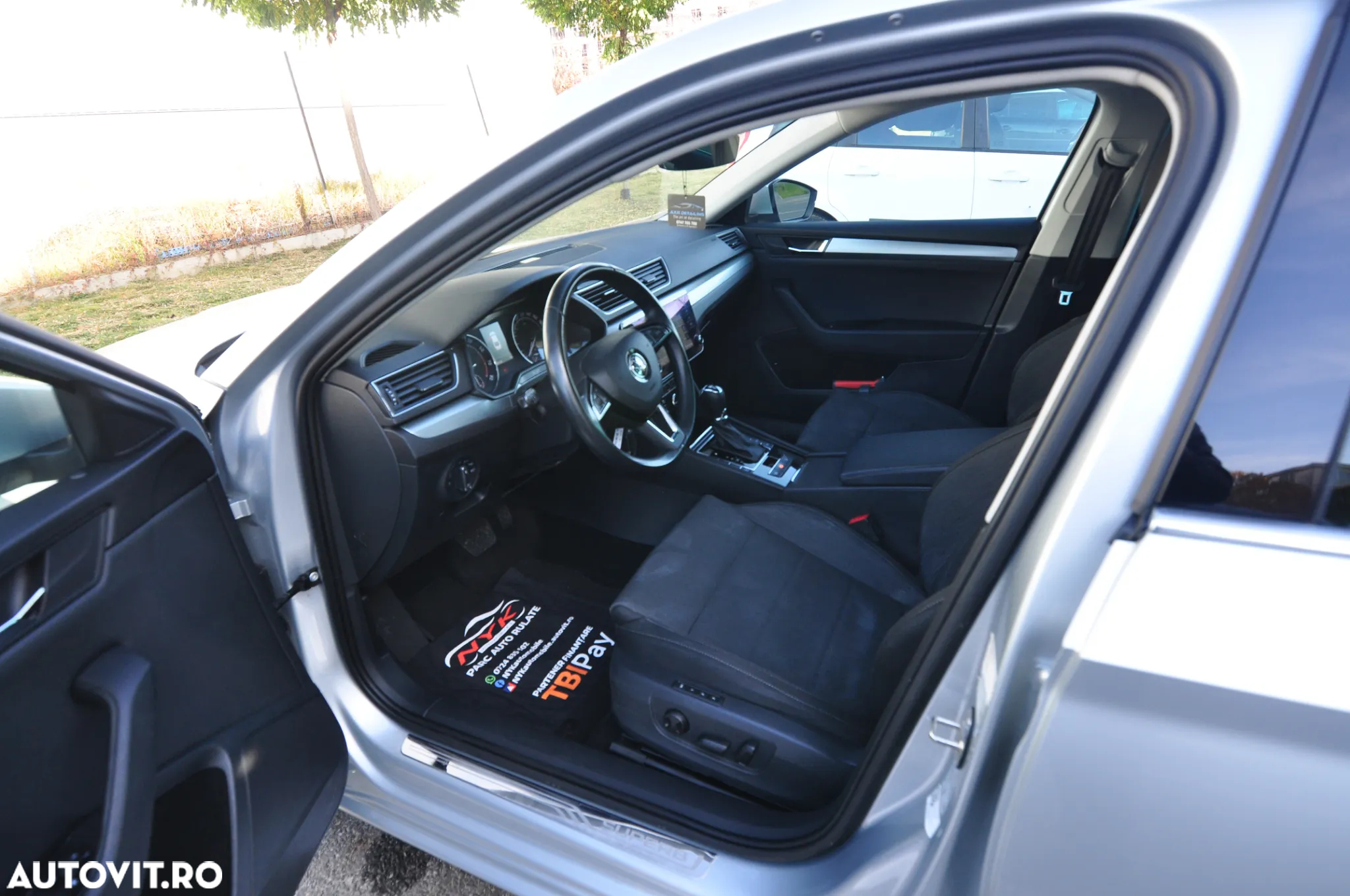 Skoda Superb 1.5 TSI ACT DSG Ambition - 8