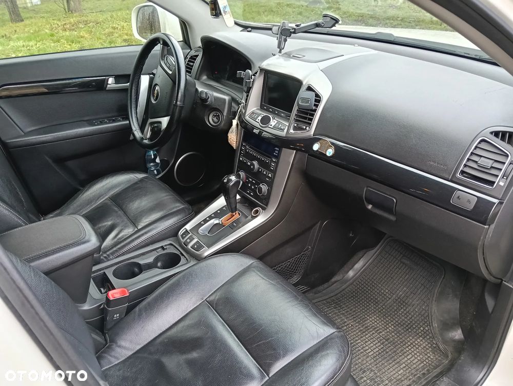 Chevrolet Captiva 2.2 D LT+ - 10