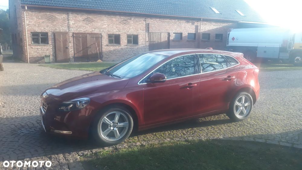 Volvo V40 D3 Momentum - 14