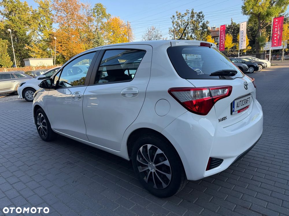 Toyota Yaris 1.5 Active - 24