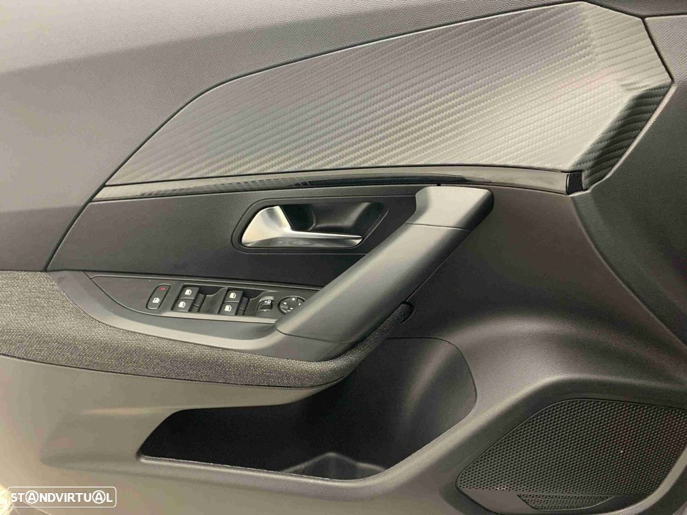 Peugeot 2008 1.2 PureTech Style - 11