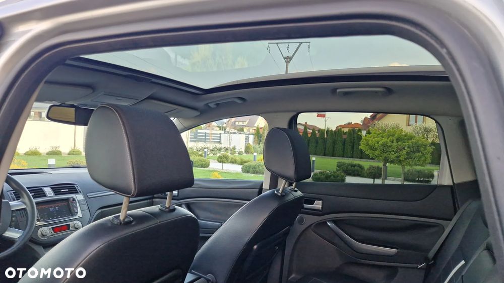 Ford Kuga 2.0 TDCi 4x4 Titanium - 10