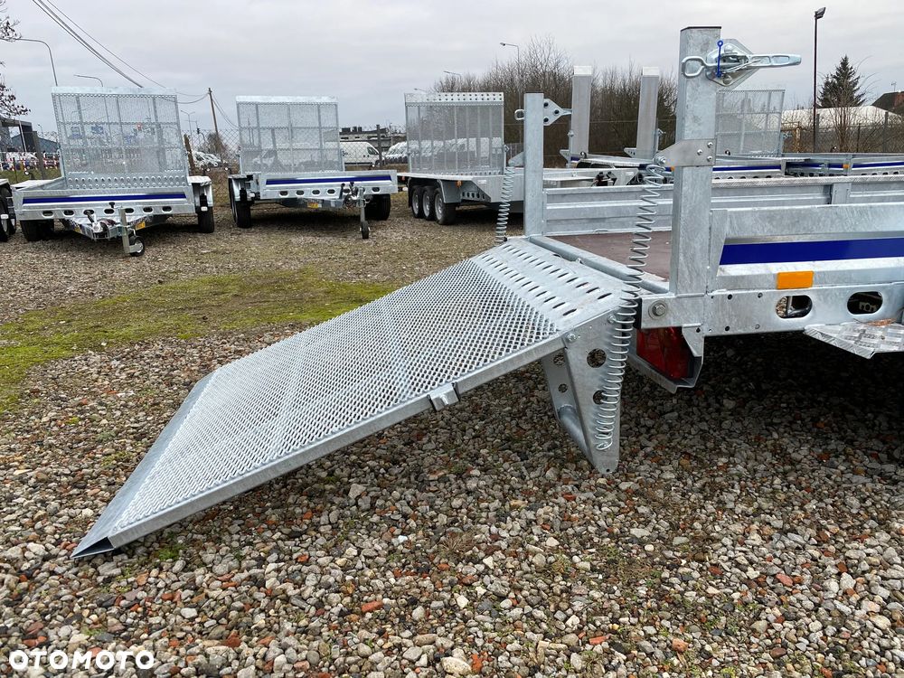 Wiola B2730 pod minikoparkę - 17