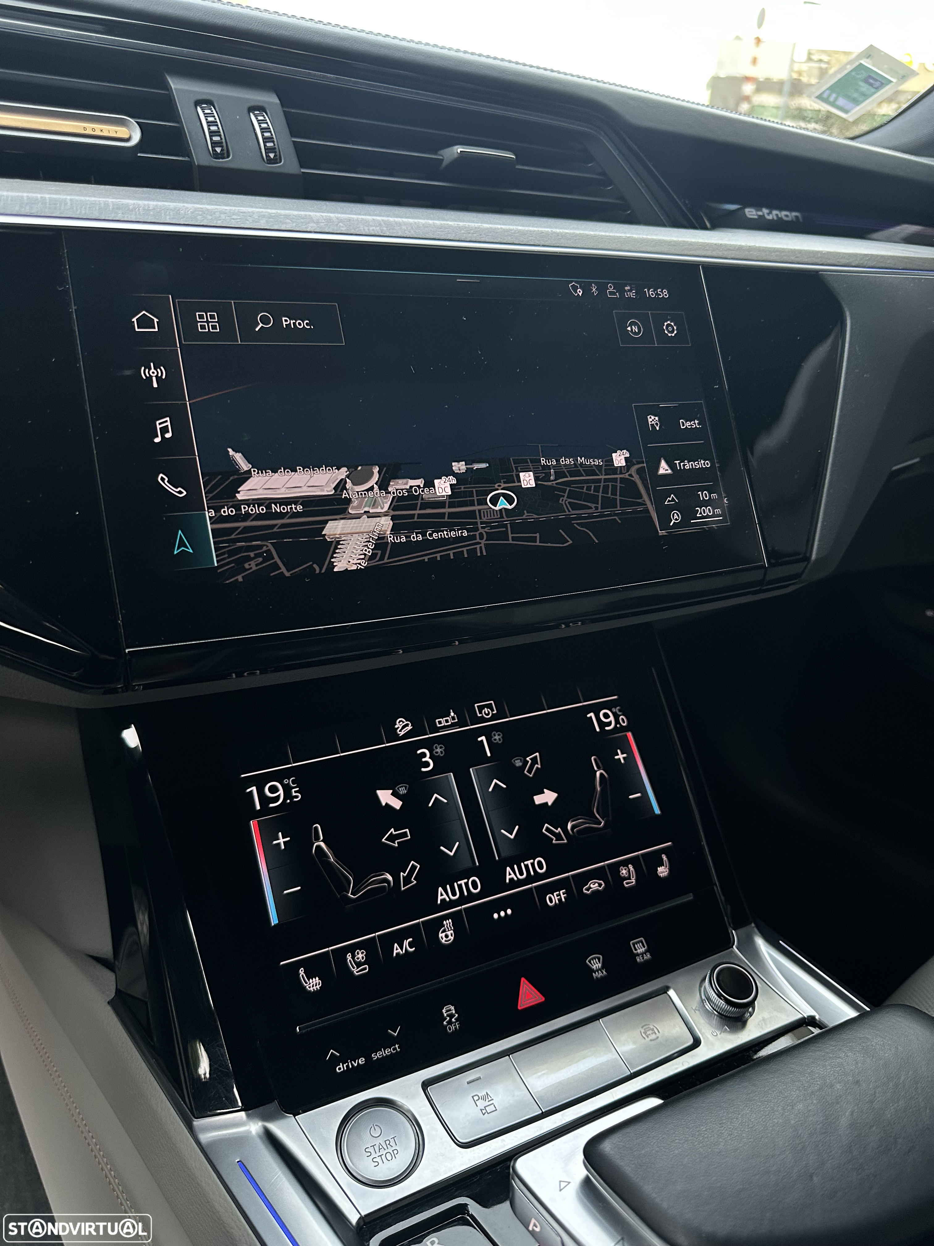 Audi e-tron 55 quattro S line - 33