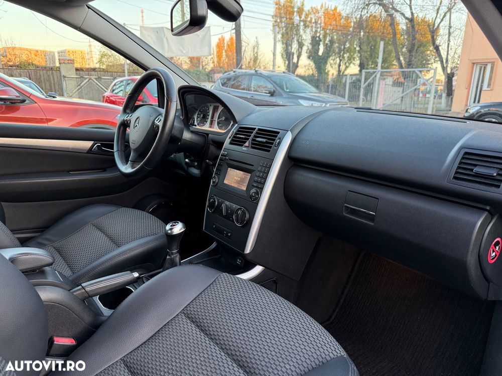 Mercedes-Benz A 170 BlueEFFICIENCY Avantgarde - 20