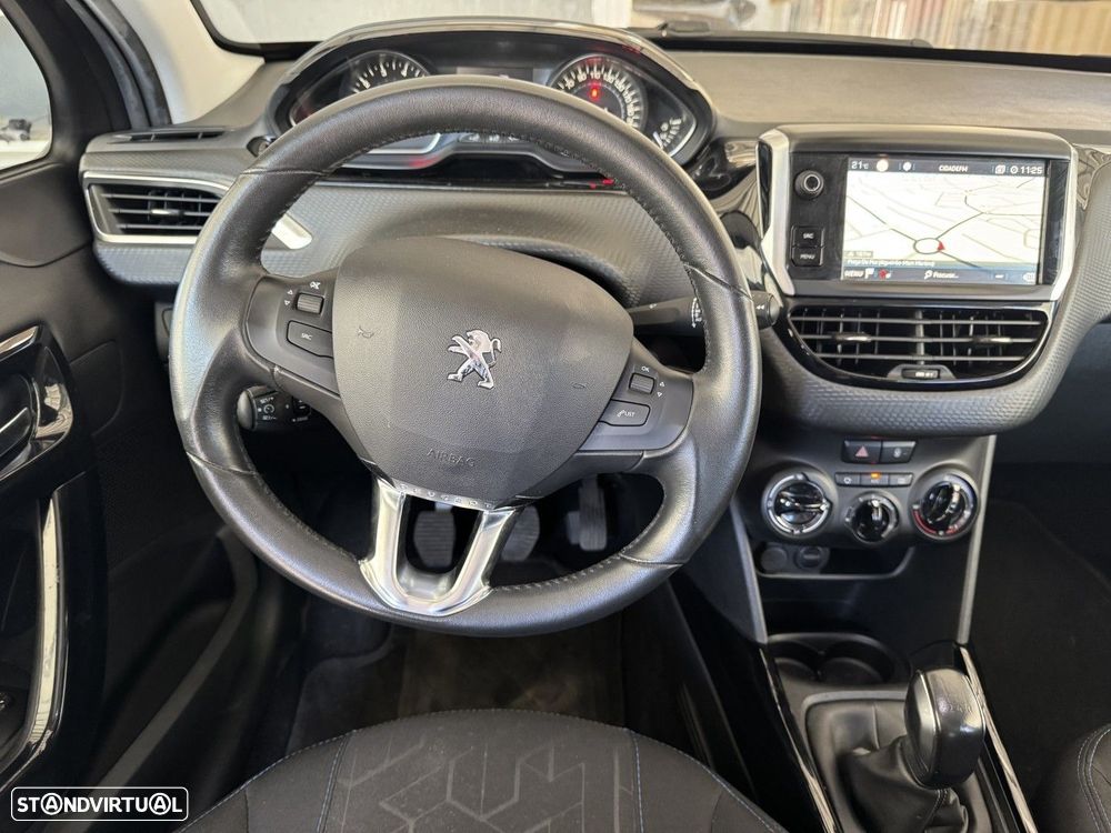 Peugeot 2008 1.2 PureTech Style - 14