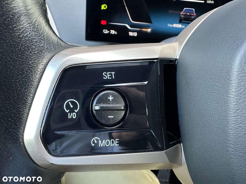 BMW iX xDrive40 76.6kWh Essence - 15