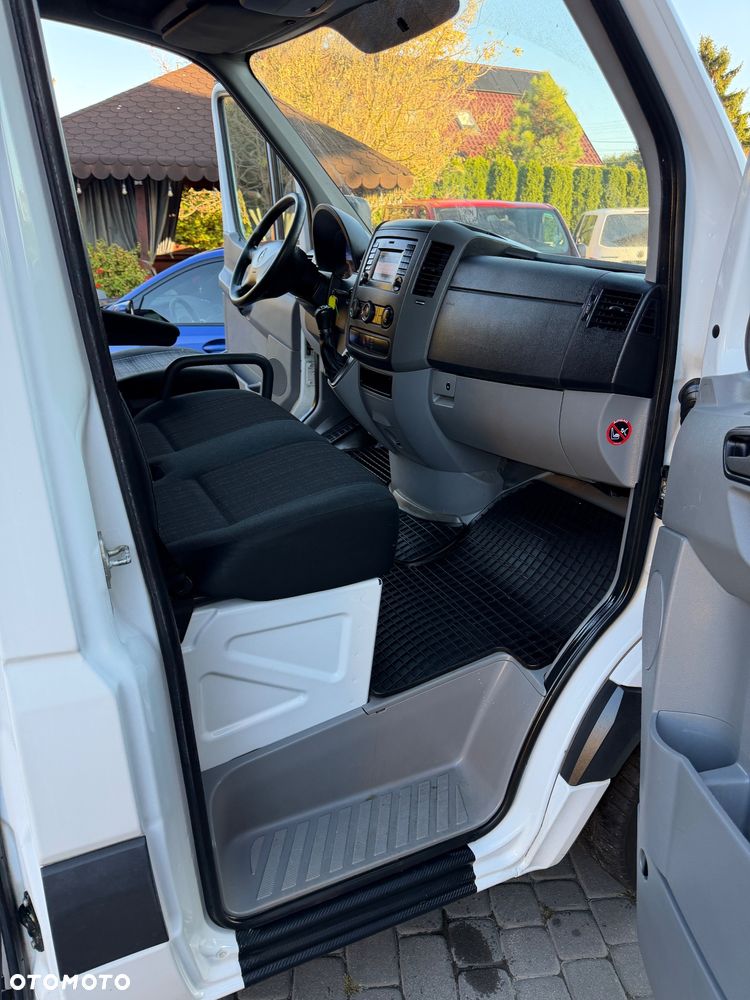 Mercedes-Benz Sprinter - 22