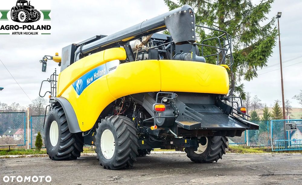 New Holland CR 9060 - 2008 - 2554 h + HEDER 6,09 M - 6