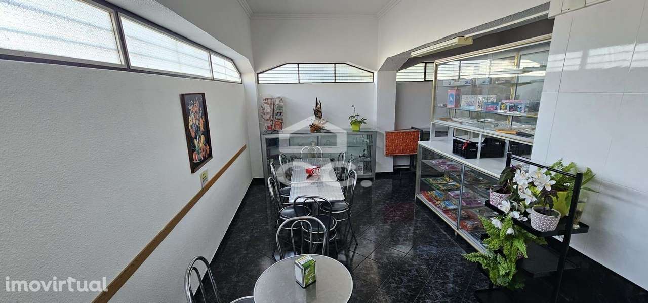 Café equipado a funcionar - Grande imagem: 3/11