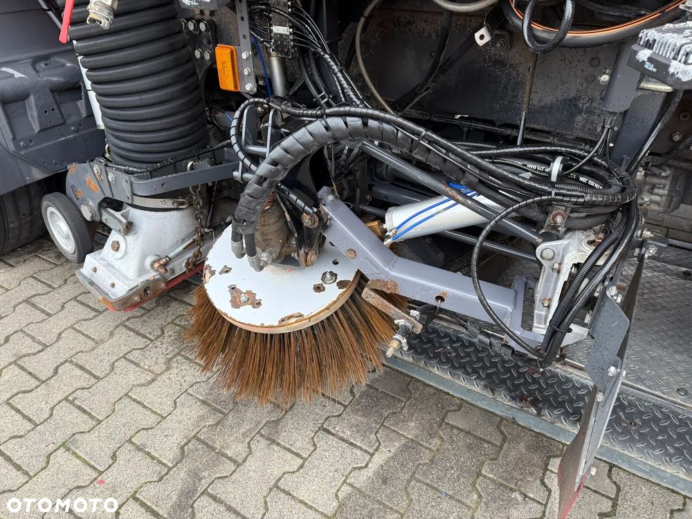 Scania P230 4x2 EURO5 ZAMIATARKA JOHNSTON VT605- 6 M³ - 17