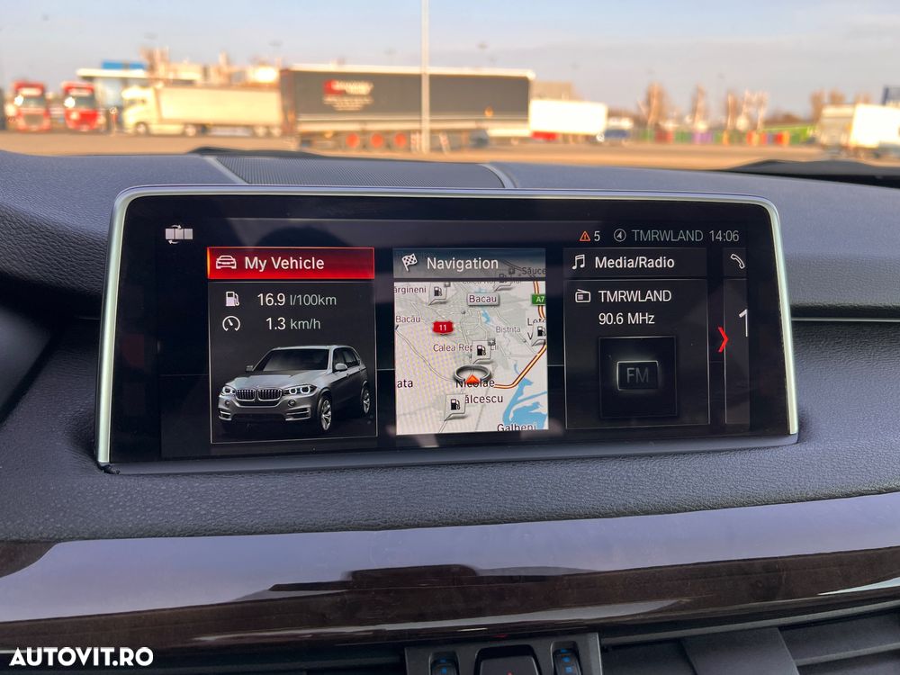 BMW X5 xDrive35i - 32