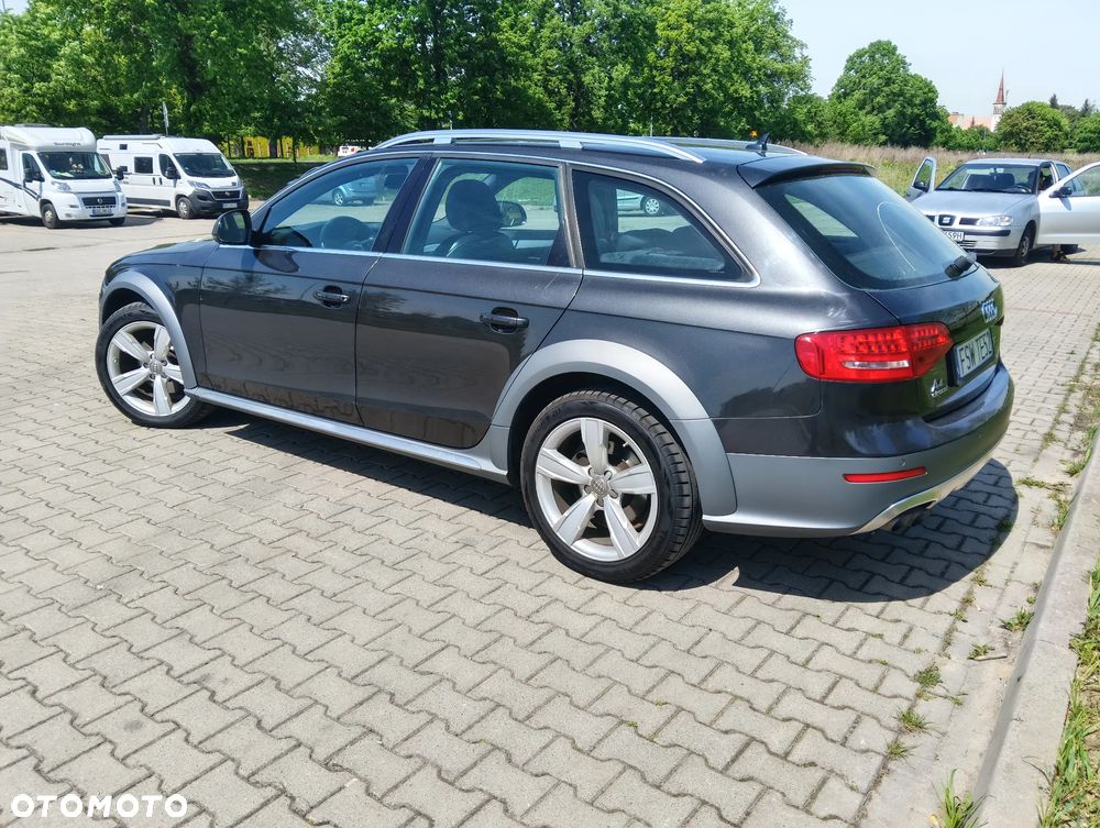 Audi A4 Allroad 2.0 TDI Quattro - 8