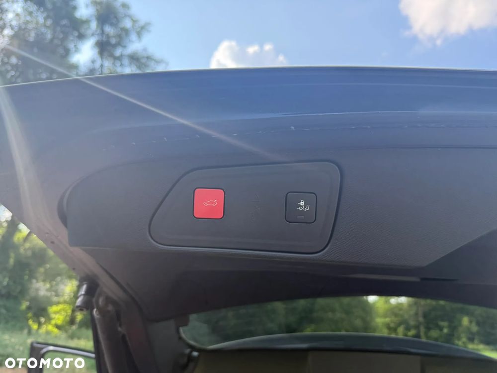 Peugeot 3008 1.5 BlueHDi Allure S&S - 15
