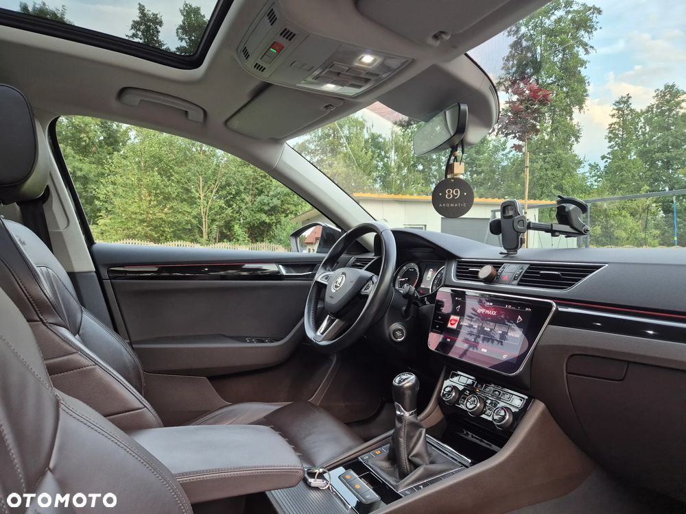 Skoda Superb 2.0 TDI L&K - 15