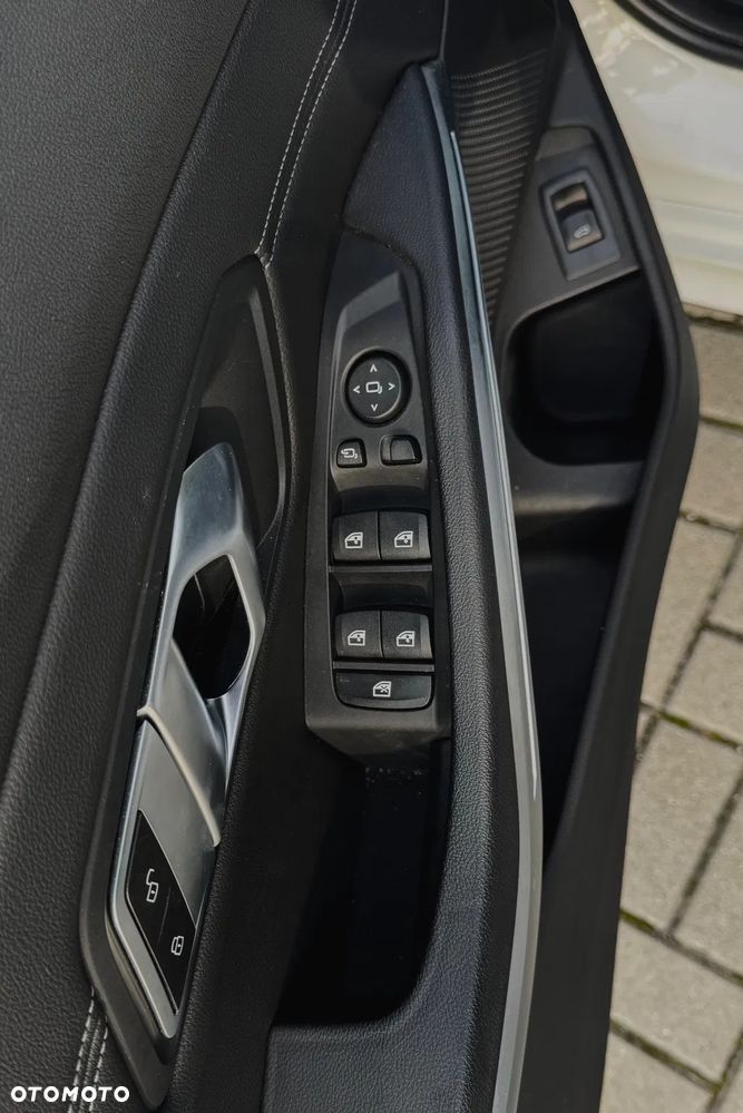 BMW Seria 3 320d xDrive Luxury Line - 31