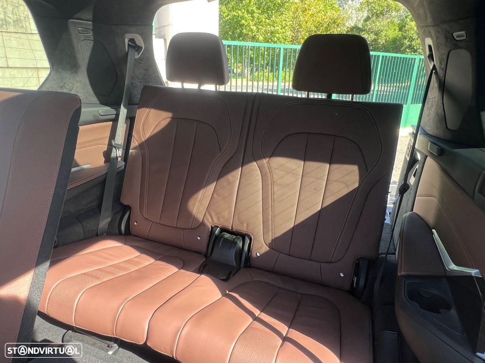 BMW X7 30 d xDrive Pack M - 12