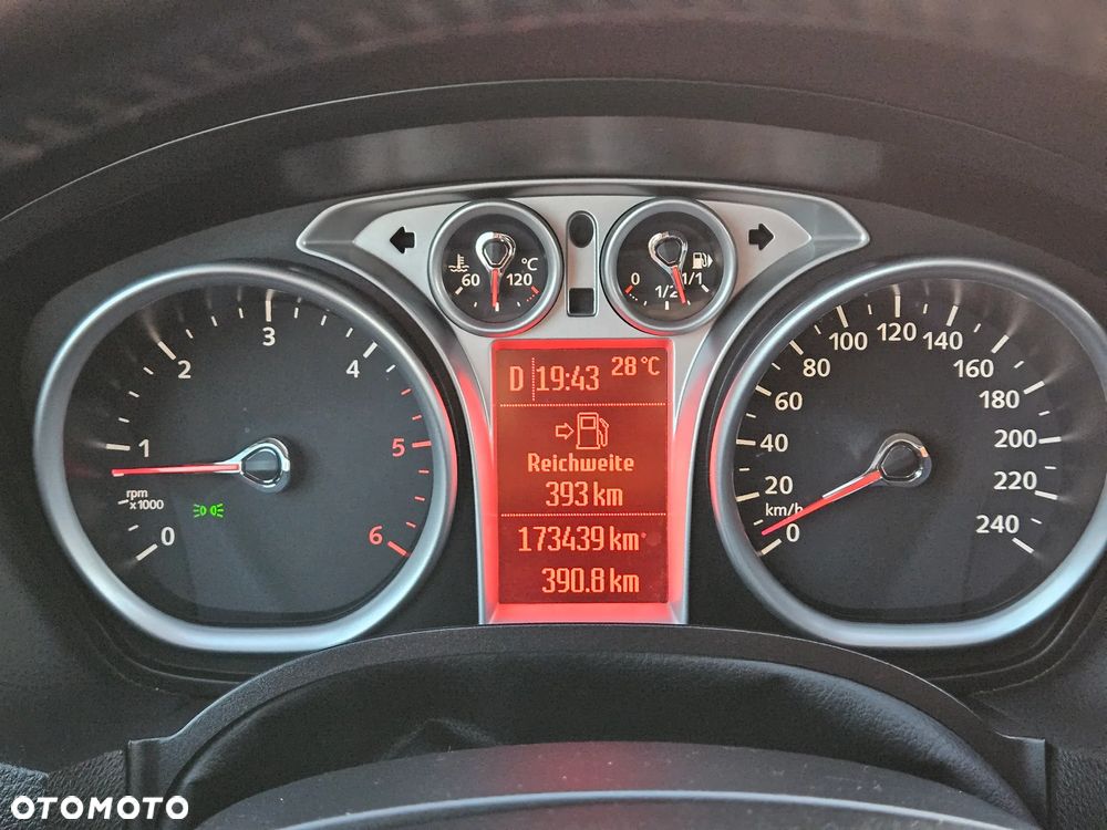 Ford Kuga 2.0 TDCi Individual MPS6 - 22