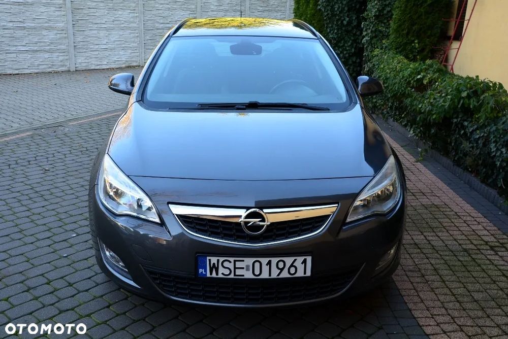 Opel Astra 1.4 Turbo Sports Tourer 150 Jahre - 9