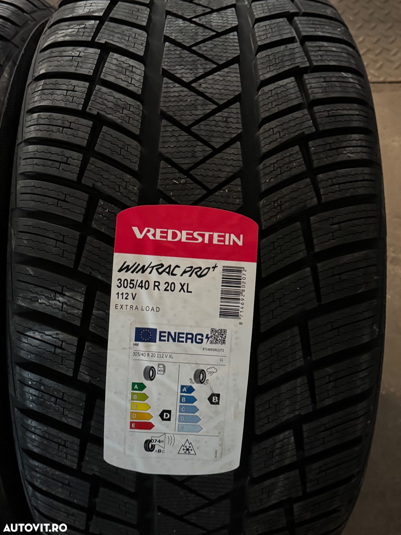 Vând set anvelope 275/45/20-305/40/20 vredestein de iarnă noi - 3