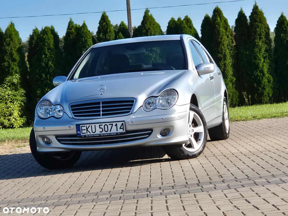 Mercedes-Benz Klasa C 180 Kompressor Classic Sport Edition - 13