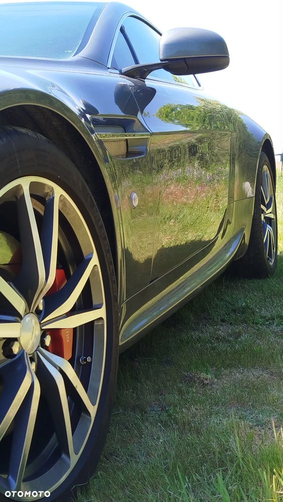 Aston Martin V8 Vantage 4,7 SportShift - 21