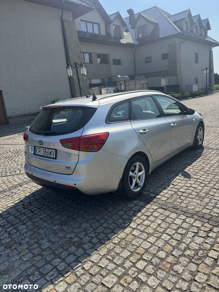 Kia Ceed - 5