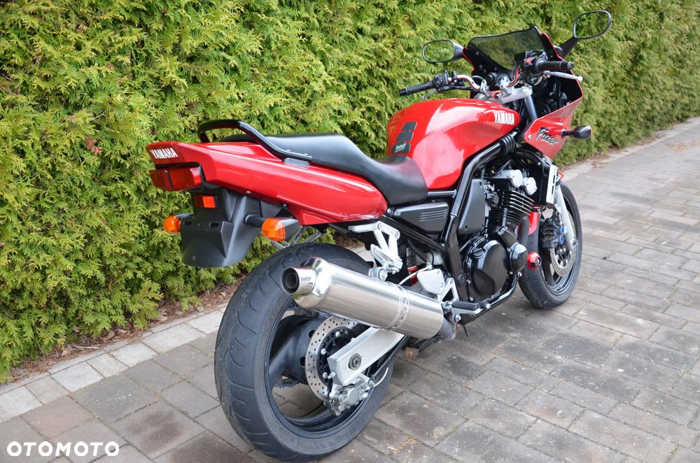 Yamaha FZS - 3